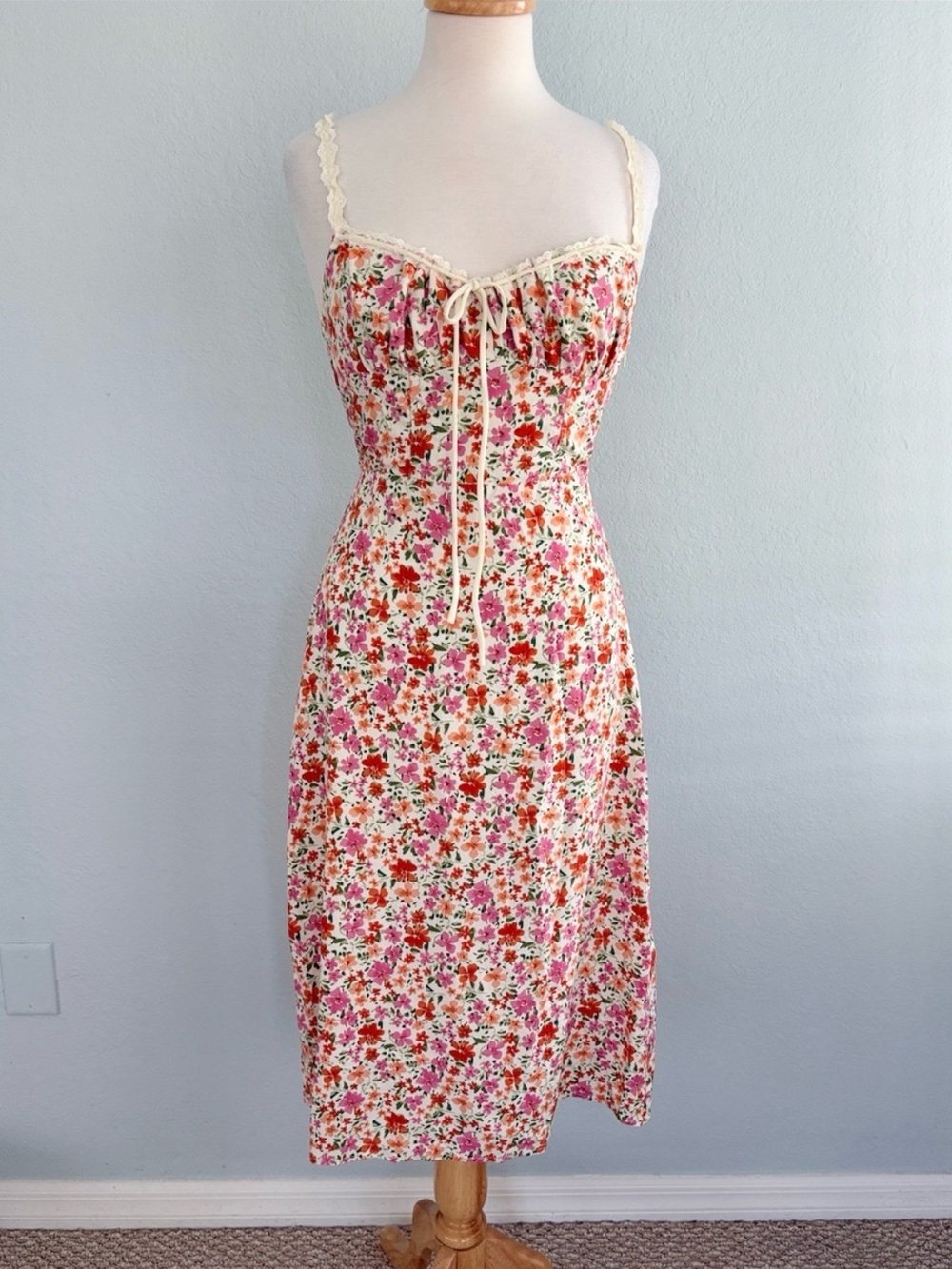 Commense NWT Floral Print Lace Trim Cami Midi Dress - Picture 5 of 15